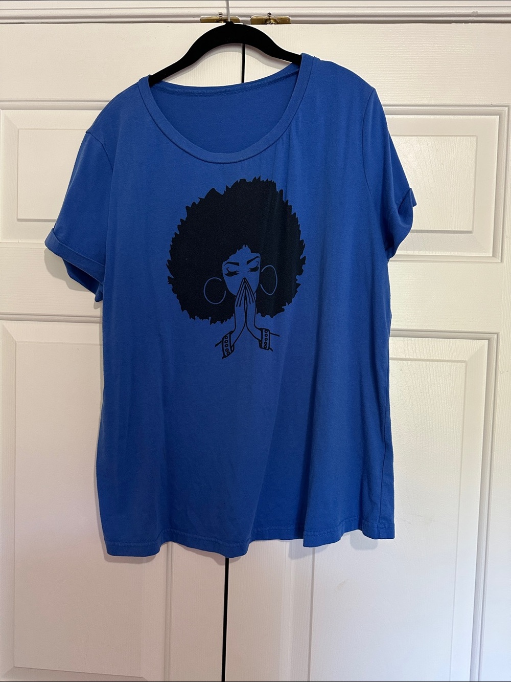 Blue Graphic Short-Sleeve Women’s Tee - Afro Silhouette